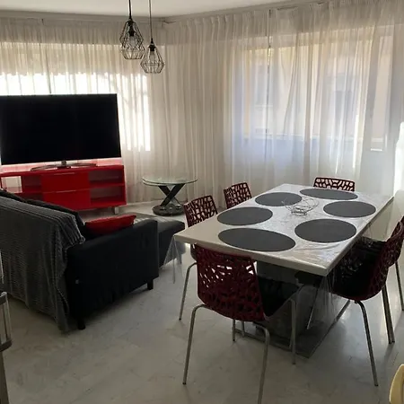 Centre Grand 3 Pieces A Pieds Apartment