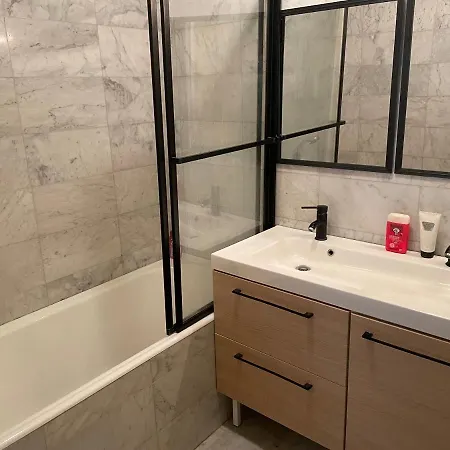 Apartment Centre Grand 3 Pieces A Pieds Cannes